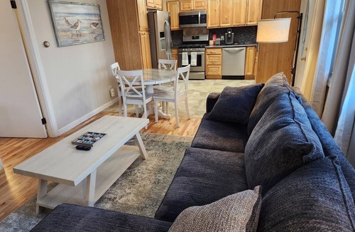 Ocean Park Condo | Quaint 2-bedroom, 1-bathroom condo, two short blocks from the beach!