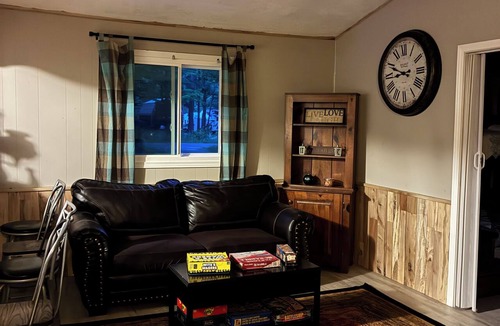 Westford Cottage | Quaint 2-bedroom cottage in charming Andover perfect for relaxing getaway.