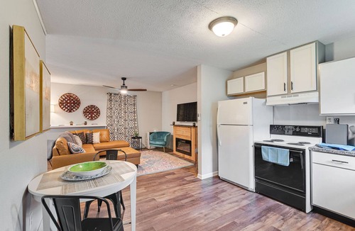 Kokomo Condo | Quaint and relaxing get away in City of first