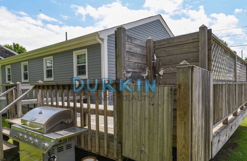 Snug Harbor Cottage | Quaint Cottage, Short Walk to Salt Pond Access, Close to Beaches
