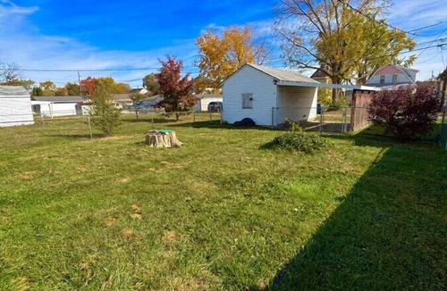 Beech Grove House | Quaint home in Beech Grove