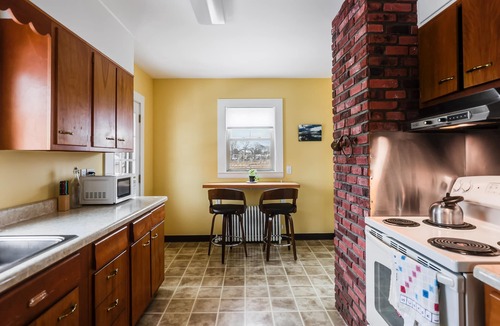 Gloucester House | Quaint Home, Near Good Harbor Beach and Town, Great for Families