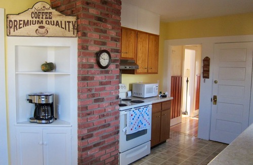 Gloucester House | Quaint Home, Near Good Harbor Beach and Town, Great for Families