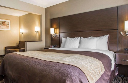 Dayton Hotel | Quality Inn Dayton North - Vandalia