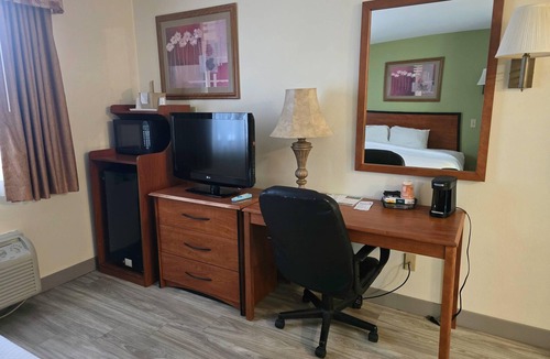 Durand Hotel | Quality Inn Durand I-69