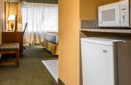 Southfield Hotel | Quality Inn Southfield - Detroit