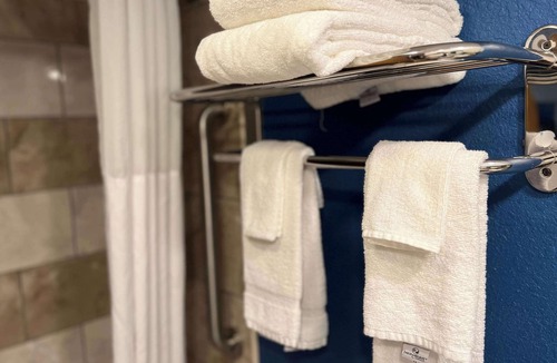 Buechel Hotel | Quality Inn & Suites Louisville East