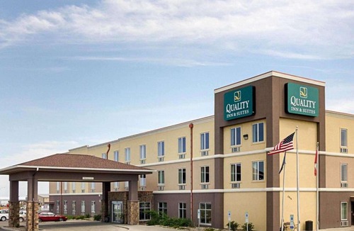 Minot Hotel | Quality Inn & Suites Minot North