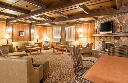 Virginia Hotel | Quality Inn & Suites Virginia MN