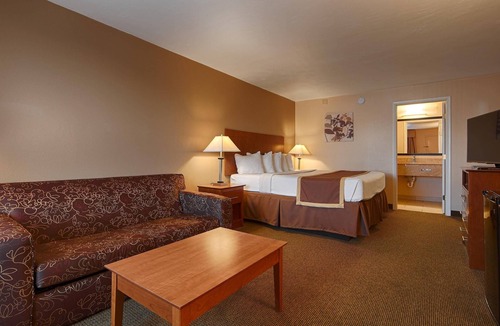 Williamsport Hotel | Quality Inn & Suites Williamsport