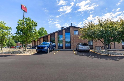 New Martinsville Hotel | Quality Inn