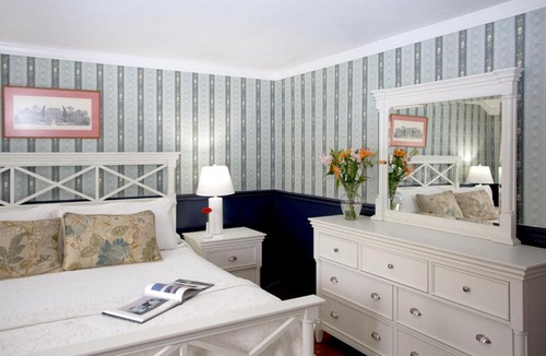Chatham Hotel | Queen Anne Inn