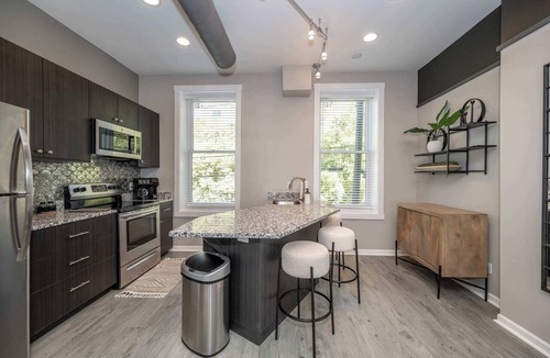 Mount Auburn Apartment | Queen City Views 3 – Chic 2 BDR!