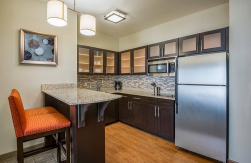 Amarillo Apartment | Queen Suite | Free Daily Breakfast, Indoor Pool + Fitness Center