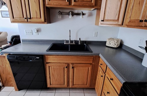 Fond du Lac House | Quiet 2 bedroom home steps away from Lake Winnebago available for EAA AirVenture