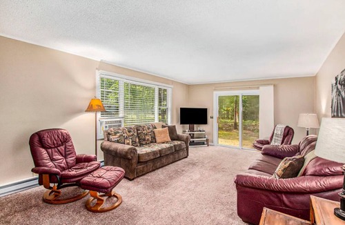 Baldwin Cottage | Quiet, Beautiful Escape Near Trails and Fishing!