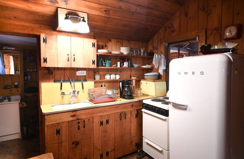 Naples Cottage | Quiet Brandy Pond Retreat with Sunset Views & Water Access