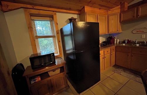 Redgranite Cabin | Quiet cabin in the woods across from Pearl Lake.