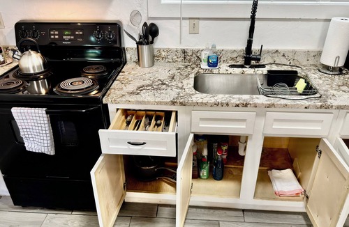 Central Oklahoma City Apartment | Quiet, clean 1BR 4 mins from OCU — guests book it again and again #19B