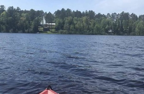 Remer House | Quiet, cozy, private lake cottage