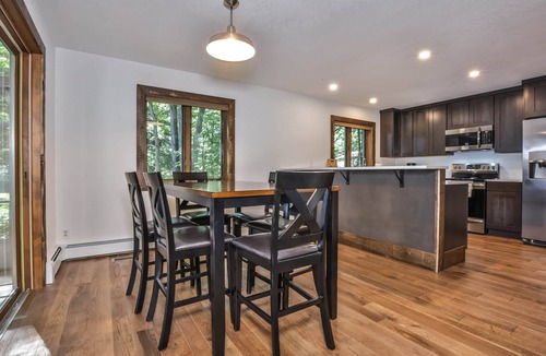 Rhinelander House | Quiet Getaway on Million-Dollar Crescent Lake