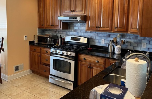 Oakdale Condo | Quiet Luxury 3BR 2.5 Bath Fully Furnished home - Minimum 4 weeks or more