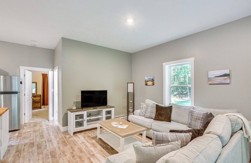 Lake Ann House | Quiet Pet Friendly Cabin w/Fire Pit near Lake Ann