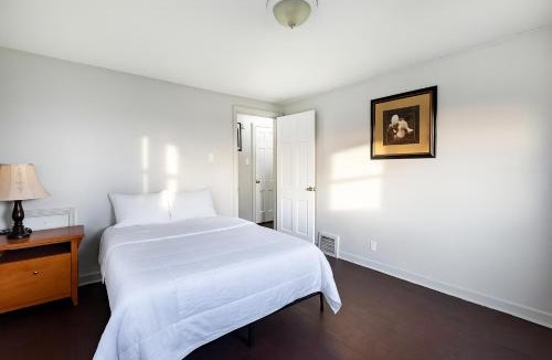 Forest Hills House | Quiet Pittsburgh 3BR | Parking, AC + Pets