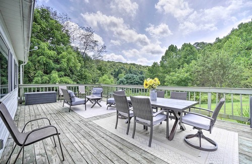 Hallsville Cottage | Quiet Rockbridge Cottage ~ 4 Mi to Hocking Hills!