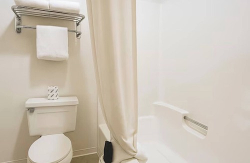 Wolf Point Hotel | Quiet Stay for Exploring Wolf Point’s Landmarks | L.M. Clayton Airport - 4.2 mi