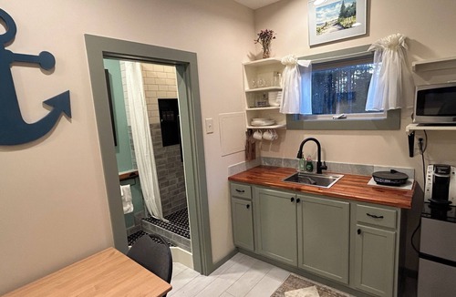 Southwest Harbor Apartment | Quietside Studio w/Fire Pit Near Acadia