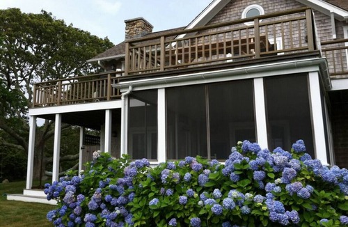 Chilmark House | Quintessential Chilmark Retreat - Marthas Vineyard