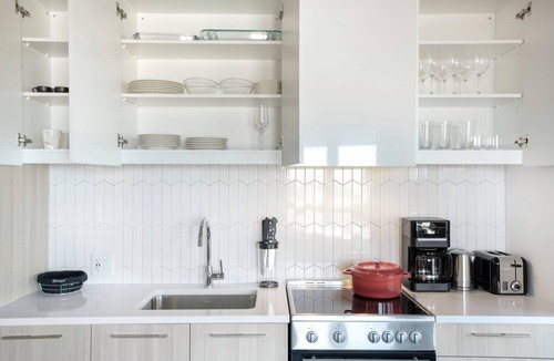 MIT Apartment | Rad Kendall Square 1BR w/Gym, W/D by MIT, MGH & River