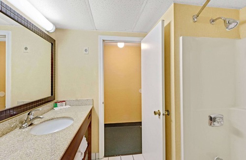 Kittery Hotel | Ramada by Wyndham Kittery