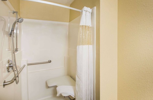 Sioux Falls Hotel | Ramada by Wyndham Sioux Falls