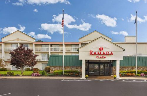 Nasons Corner Hotel | Ramada Plaza by Wyndham Portland