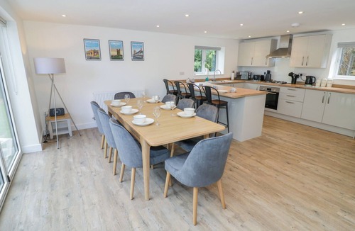 Cow Honeybourne Cottage | Ranch Cottage