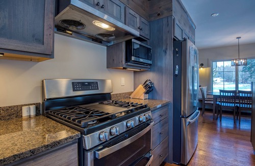 Rangeley House | Rangeley Daydream - with shared beach on Rangeley Lake