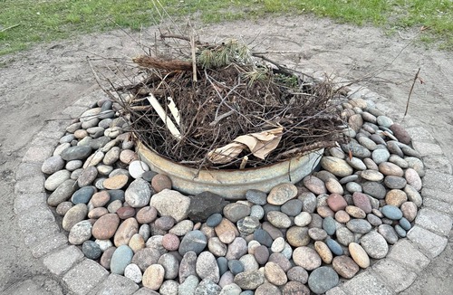Rapid City House | Rapid River Retreat! Home sleeps 6, garage, fire pit