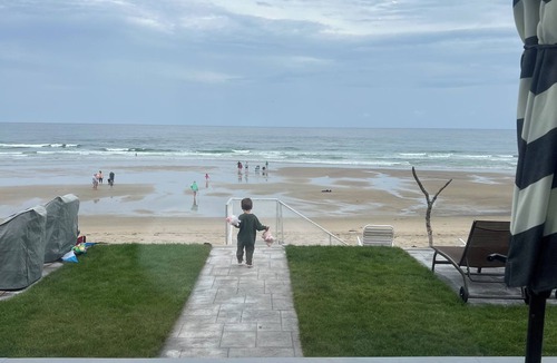 Ogunquit - Wells Condo | Rare Peak Summer Beachfront | Sleeps 8 | Kayaks, Surfboards, SUPs | Dog Friendly