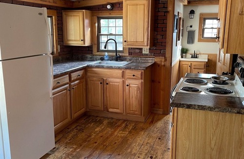 Port Austin Cottage | Recently Updated 2 Bedroom Beachfront Cottage #6