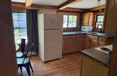 Port Austin Cottage | Recently Updated 2 Bedroom Beachfront Cottage #6