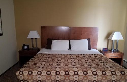 Rochester Hotel | Red Carpet Inn Rochester