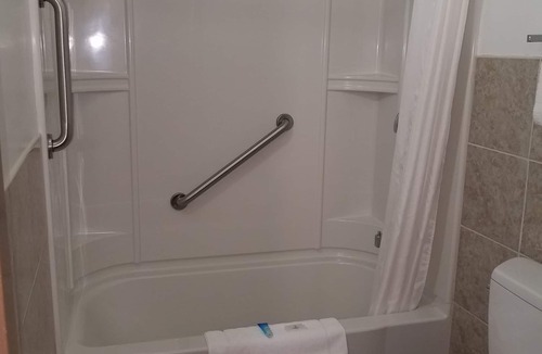Rochester Hotel | Red Carpet Inn Rochester