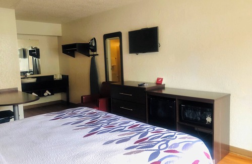Bridgeton Hotel | Red Roof Inn Bridgeton