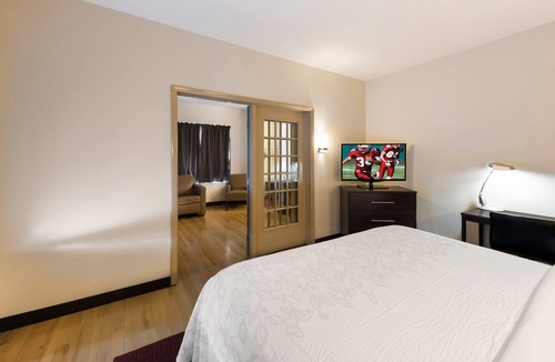 Downtown Columbus Hotel | Red Roof Inn PLUS+ Columbus Downtown-Convention Center