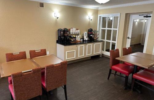 Southfield Hotel | Red Roof Inn Southfield