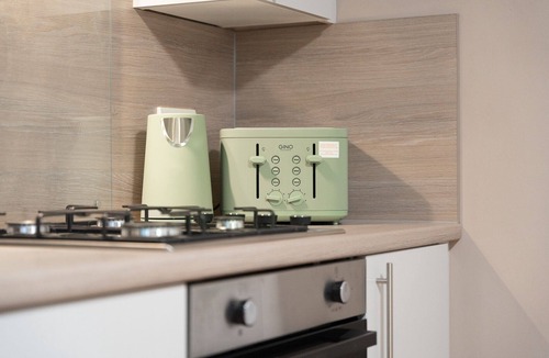 Bishopton Apartment | Refreshing Modern Apartment in Renfrewshire