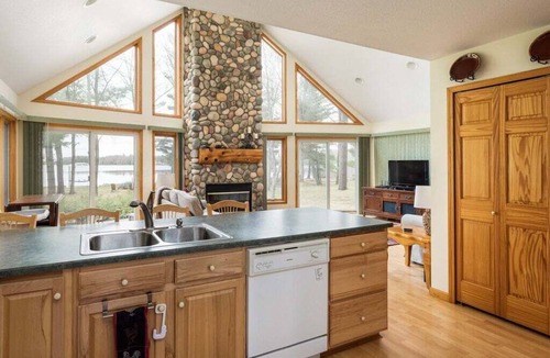 Kalkaska Cottage | Relax & Explore Waterfront Crawford Lake Cottage 4878
