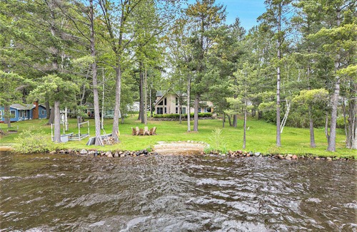 Kalkaska Cottage | Relax & Explore Waterfront Crawford Lake Cottage 4878